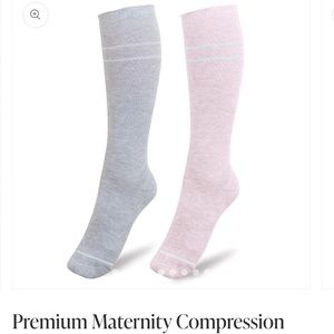 New (no tags) Kindred Bravely Pregnancy Compression Socks (set of 2)